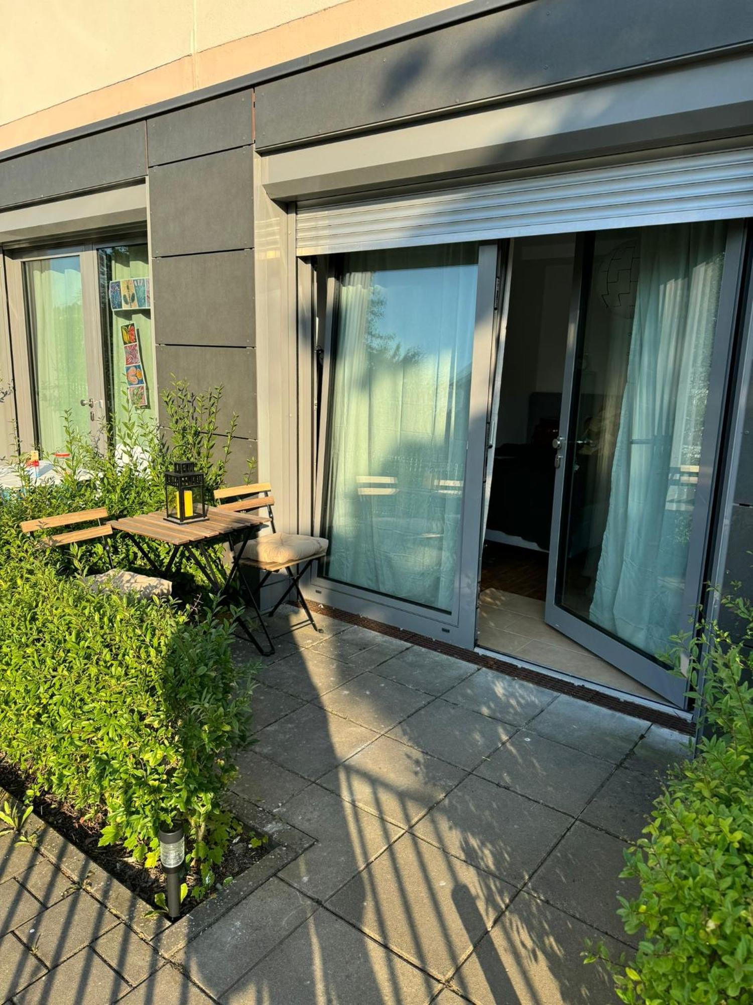Moderne Ferienwohnung Mit Terrasse เวิร์ซบวร์ก ภายนอก รูปภาพ
