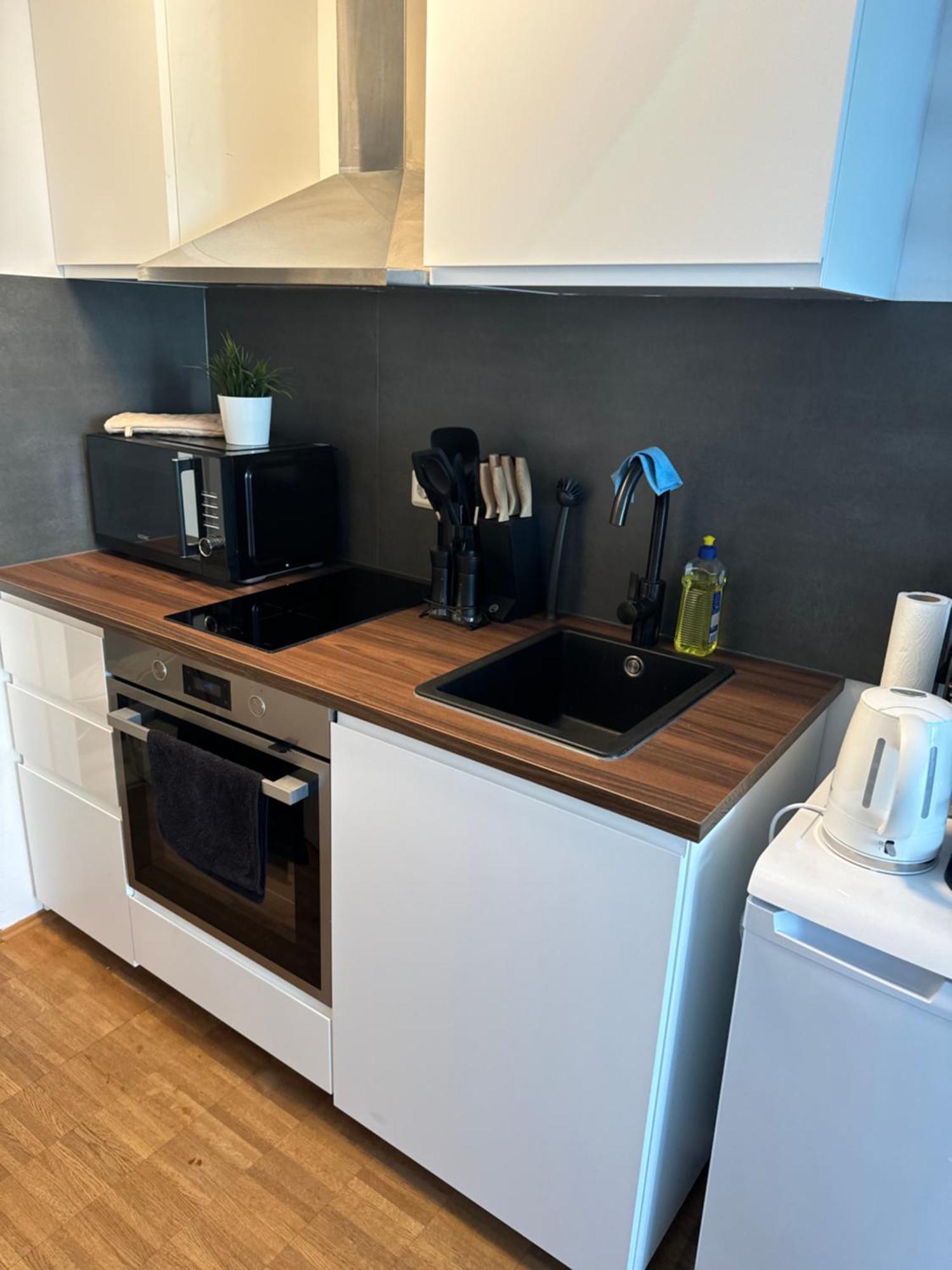 Moderne Ferienwohnung Mit Terrasse เวิร์ซบวร์ก ภายนอก รูปภาพ